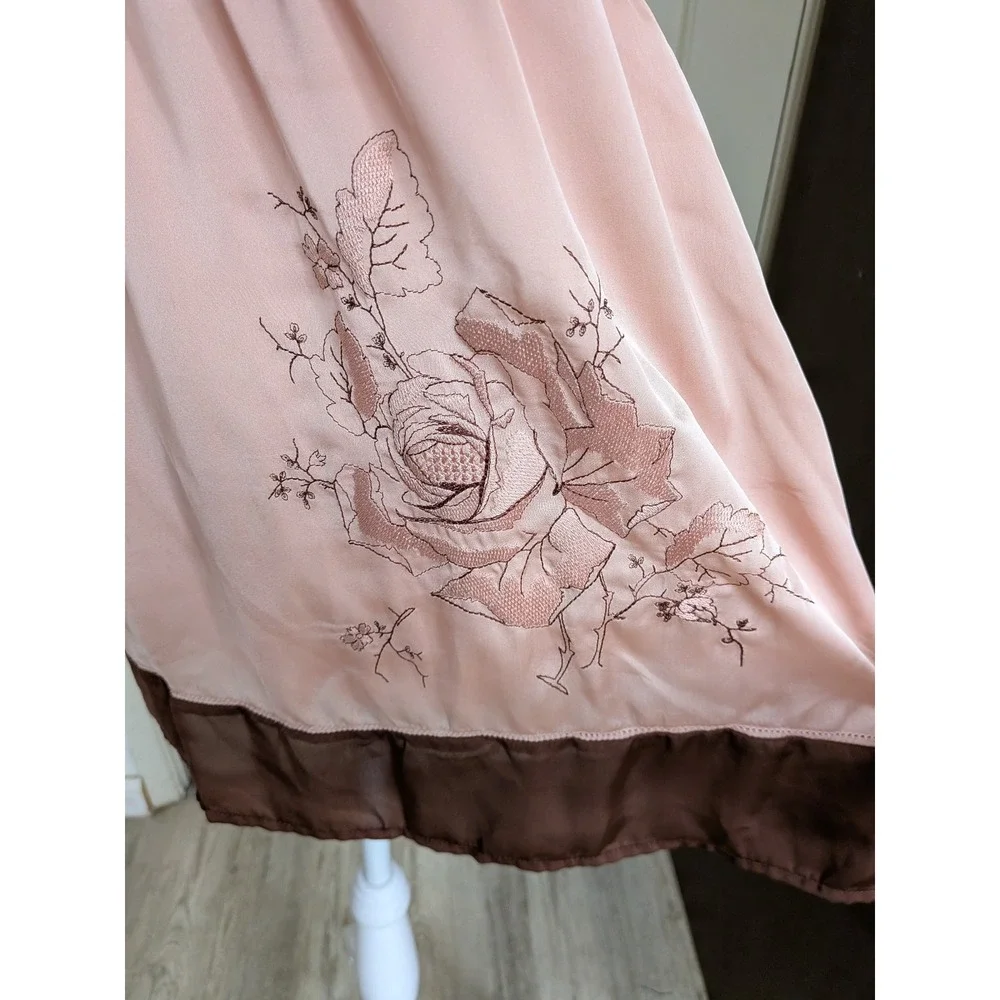 Forever 21 f21 Pink Floral Rose Embroidered Babydoll Fairy Coquette Top‎ Medium